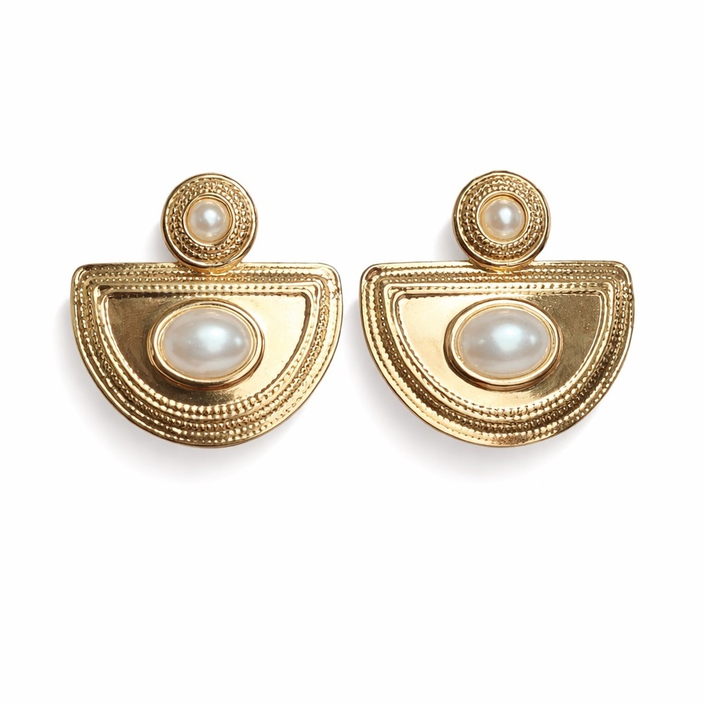 Elegant Gold and Pearl Drop Earrings